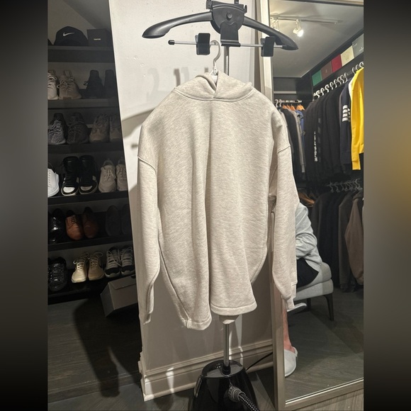 essentials sweater - Picture 2 of 5